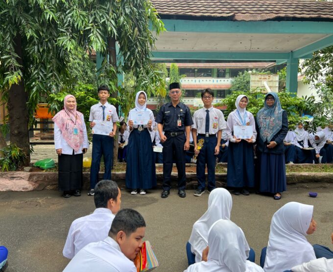 Building Skills, Gaining Pride: SMPN 136’s English Competition Journey